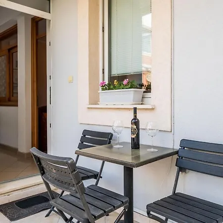 Apartman Jelena *